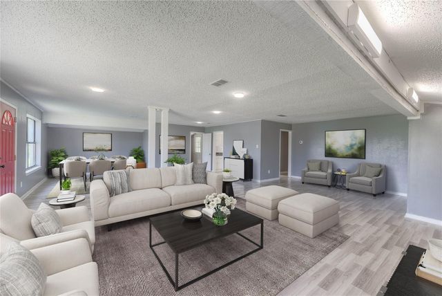 20 W Oakridge Drive, Point Blank, TX 77364