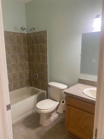 34558 Northrup Drive 8, Chesterfield Township, MI 48047