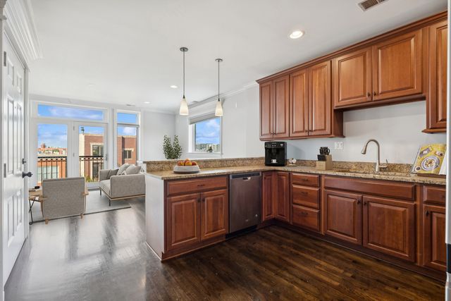 1815 W ARMITAGE Avenue 4, Chicago, IL 60622