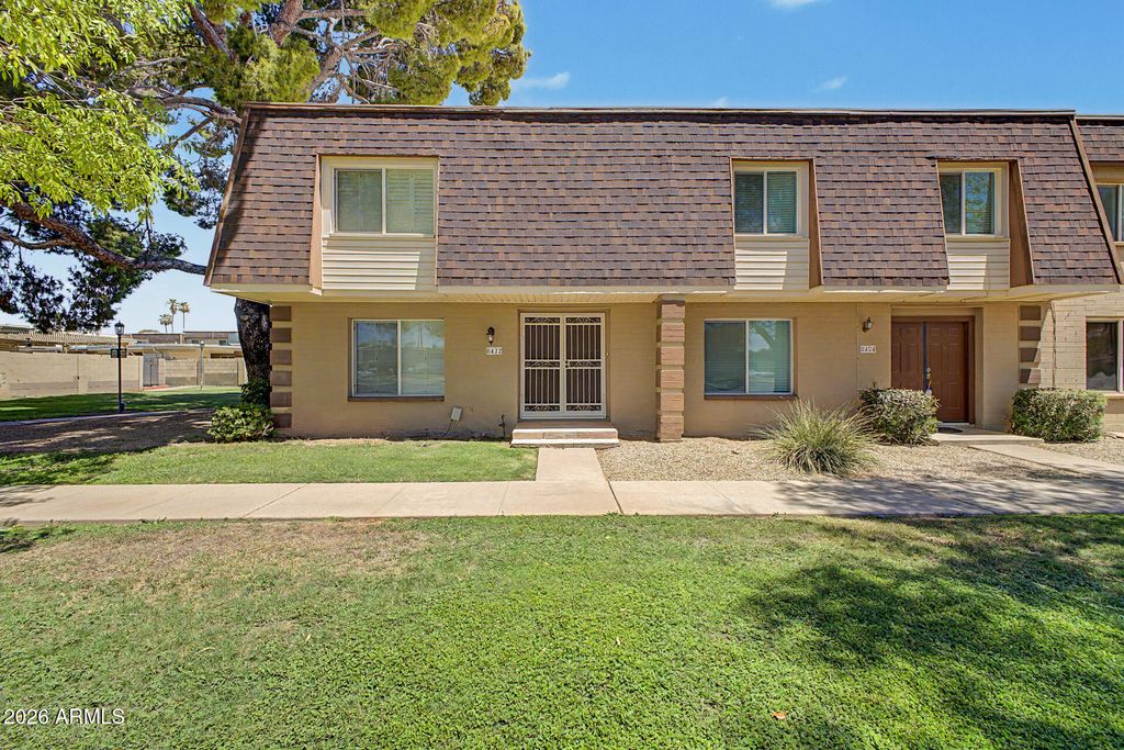 8422 E CHAPARRAL Road, Scottsdale, AZ 85250 — exterior