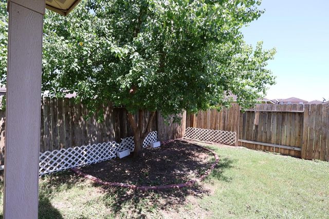 9811 Blue Sapphire Dr Drive, Iowa Colony, TX 77583