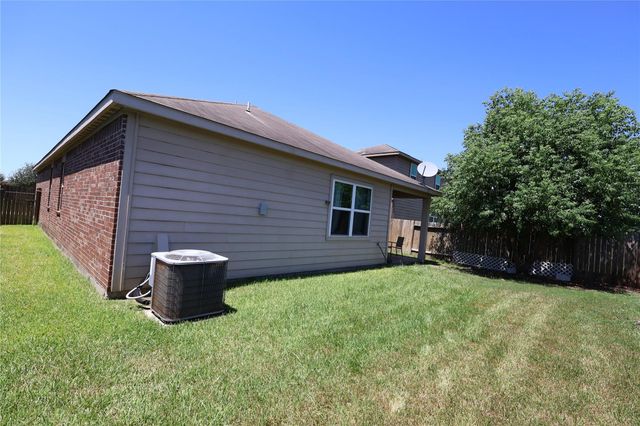 9811 Blue Sapphire Dr Drive, Iowa Colony, TX 77583