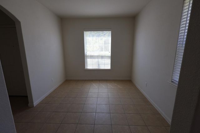 9811 Blue Sapphire Dr Drive, Iowa Colony, TX 77583