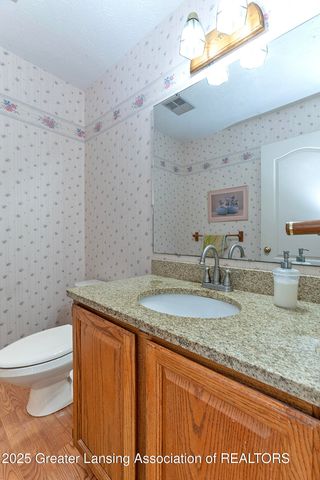 1602 Alan Lane, Lansing, MI 48917