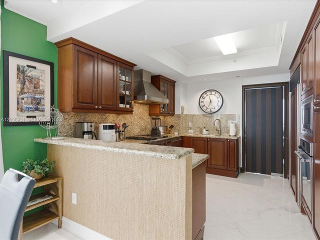 17875 Collins Ave 1501, Sunny Isles Beach, FL 33160