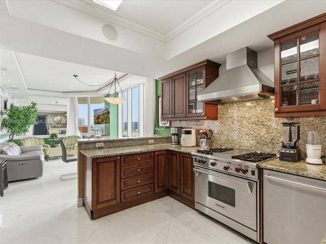 17875 Collins Ave 1501, Sunny Isles Beach, FL 33160