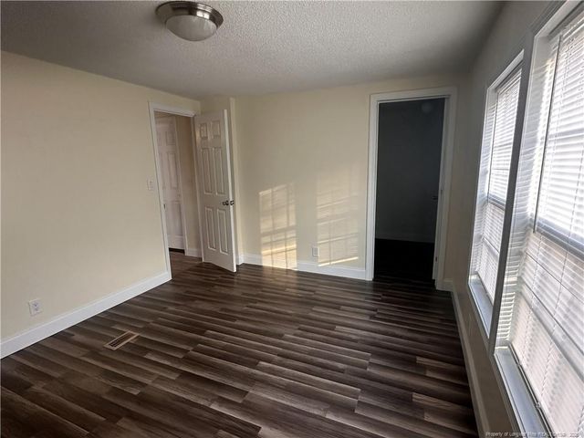 542 Red Oak Farm Road, Tar Heel, NC 28392