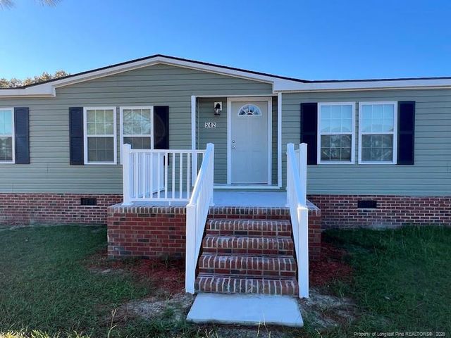 542 Red Oak Farm Road, Tar Heel, NC 28392