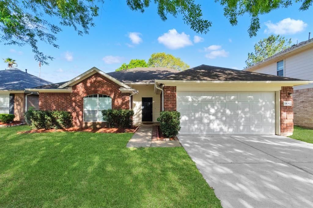 11830 Copperas Creek Drive, Sugar Land, TX 77498