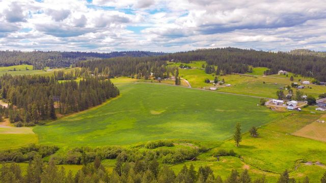 13014 E Mt Spokane Park Dr, Mead, WA 99021