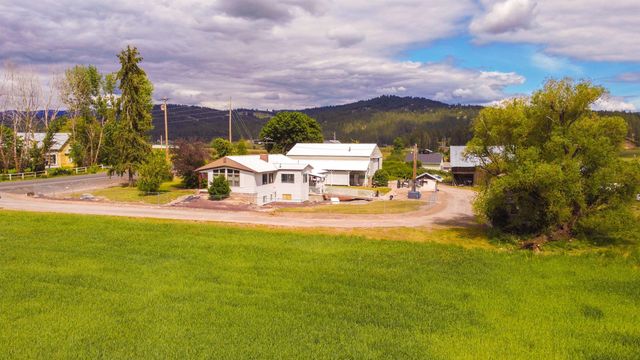 13014 E Mt Spokane Park Dr, Mead, WA 99021