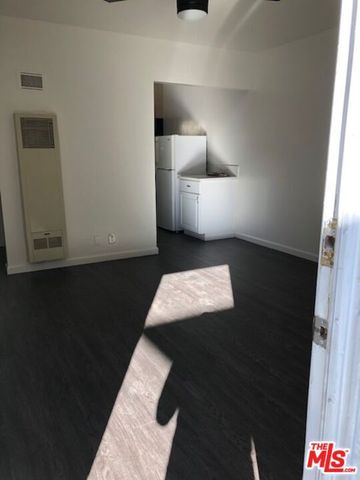 40 S MERIDITH Avenue 4, Pasadena, CA 91106