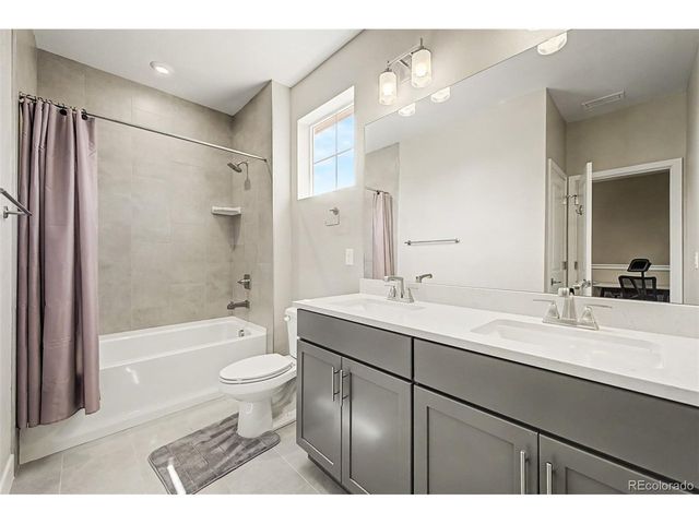 6202 W 28th Ct, Denver, CO 80214