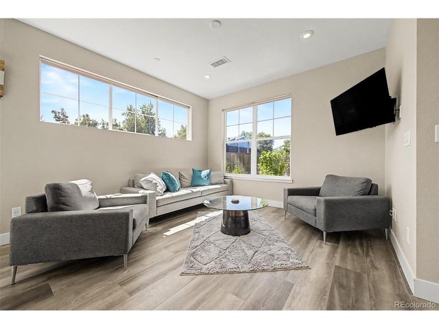 6202 W 28th Ct, Denver, CO 80214