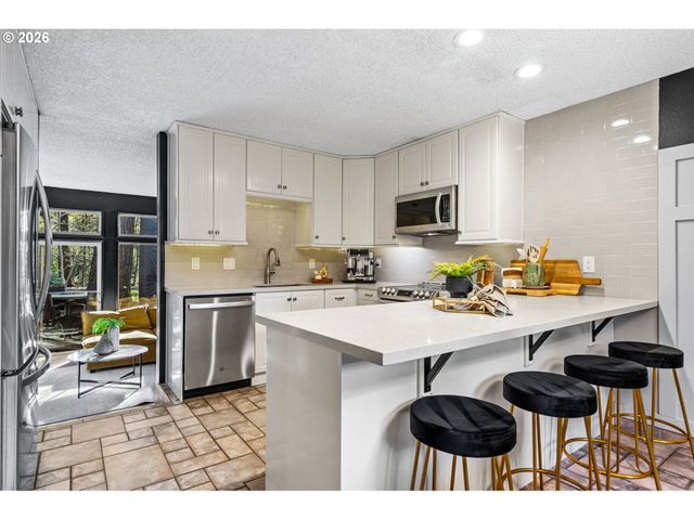 1200 Ne TERRITORIAL Rd 72, Canby, OR 97013