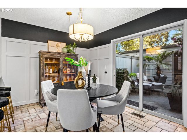 1200 Ne TERRITORIAL Rd 72, Canby, OR 97013