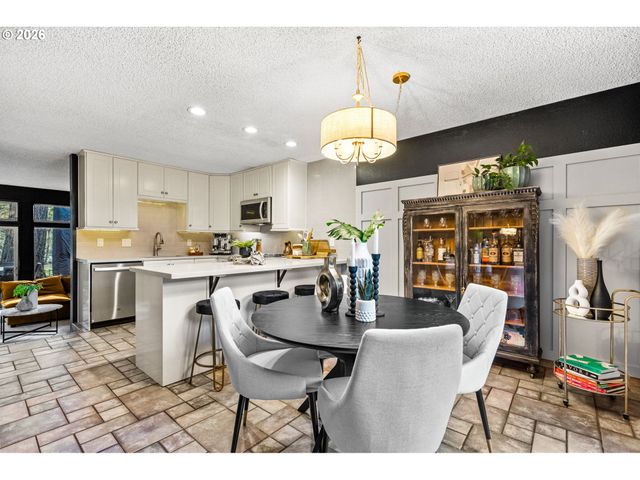 1200 Ne TERRITORIAL Rd 72, Canby, OR 97013