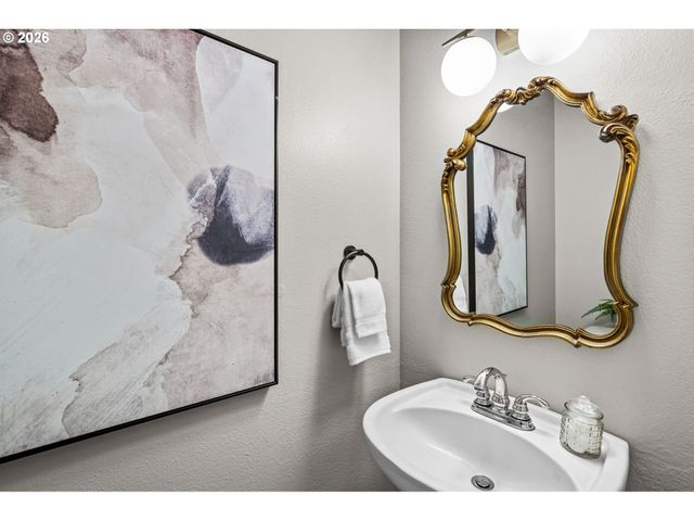 1200 Ne TERRITORIAL Rd 72, Canby, OR 97013