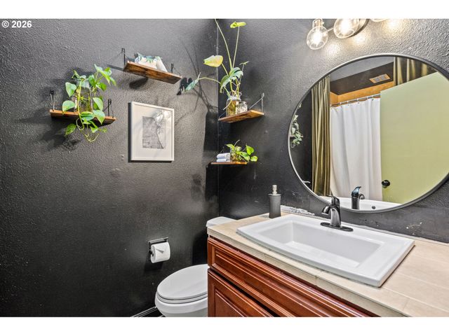 1200 Ne TERRITORIAL Rd 72, Canby, OR 97013