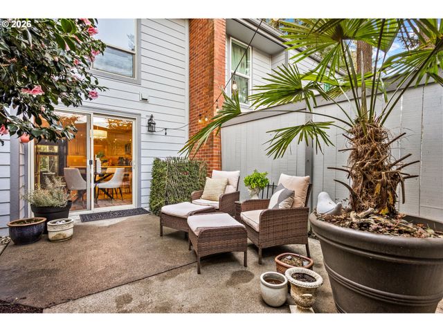 1200 Ne TERRITORIAL Rd 72, Canby, OR 97013