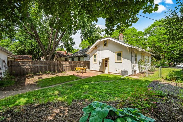 3944 28th Avenue S, Minneapolis, MN 55406