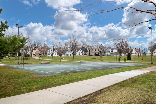 3944 28th Avenue S, Minneapolis, MN 55406