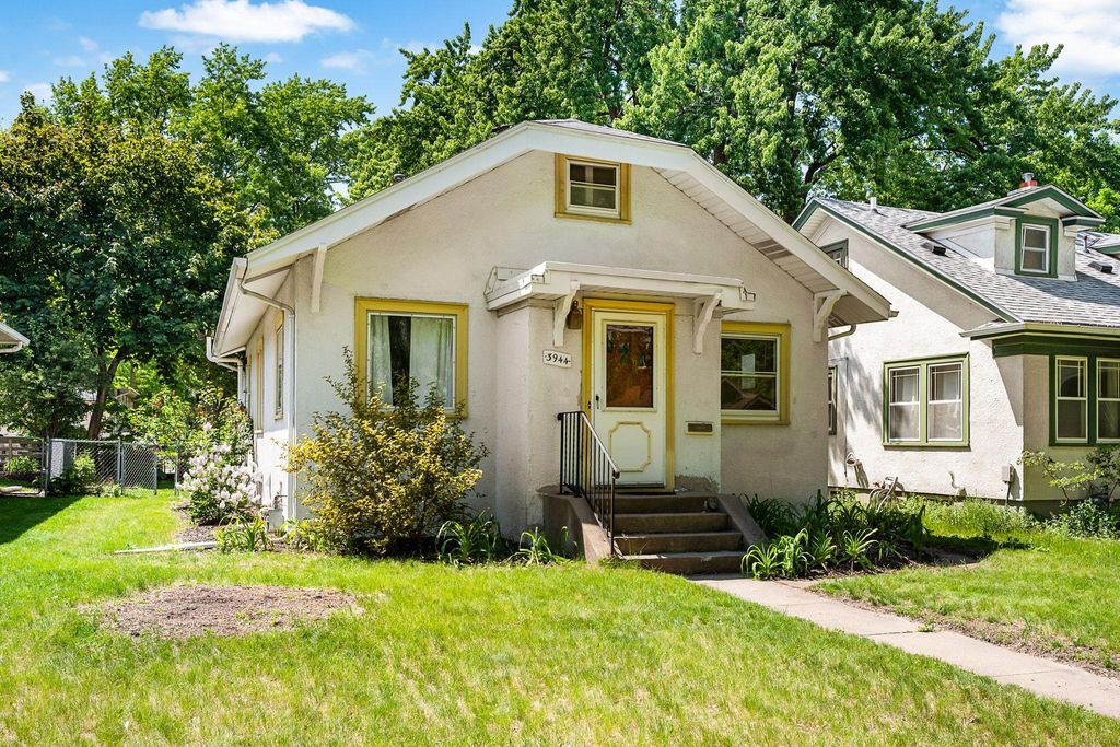 3944 28th Avenue S, Minneapolis, MN 55406