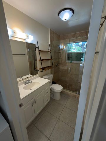 307 Northlake Drive, North Palm Beach, FL 33408