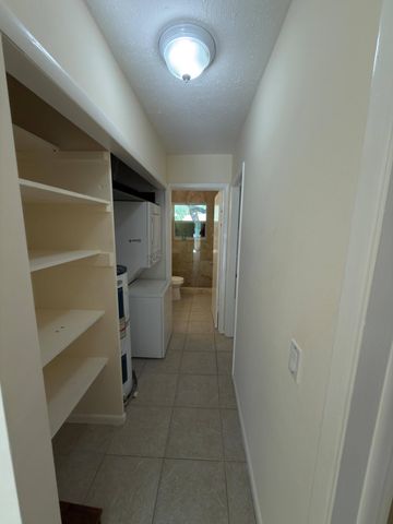 307 Northlake Drive, North Palm Beach, FL 33408