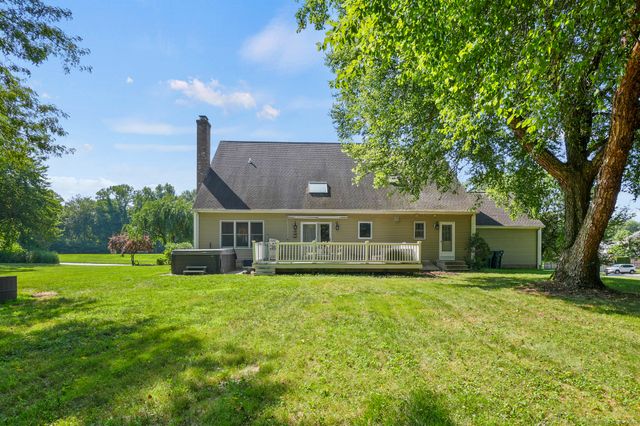 12 North Pond Road, Cheshire, CT 06410