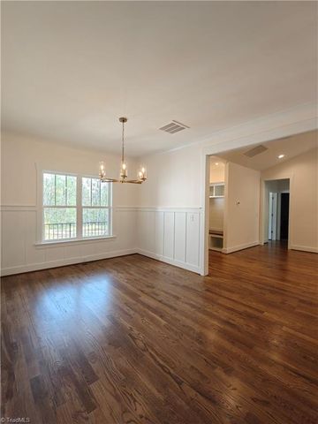 9461 White Tail Trail, Kernersville, NC 27284