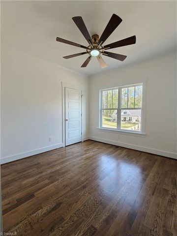 9461 White Tail Trail, Kernersville, NC 27284