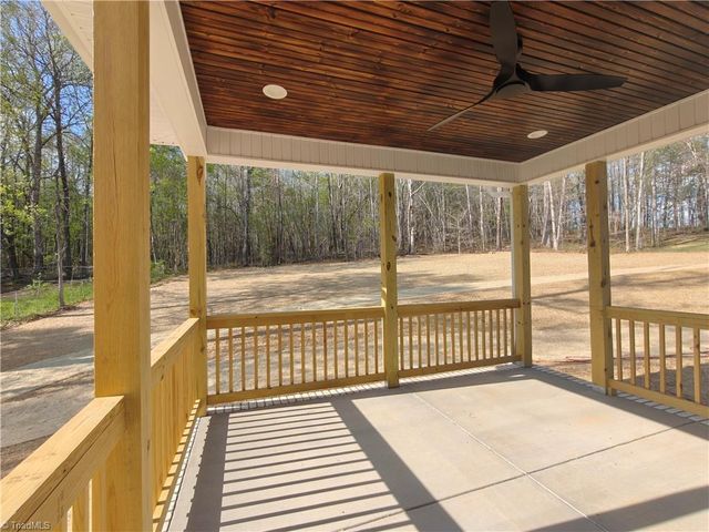 9461 White Tail Trail, Kernersville, NC 27284