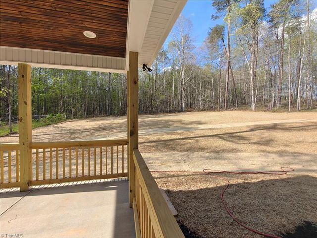 9461 White Tail Trail, Kernersville, NC 27284