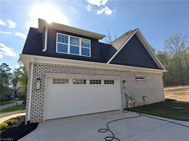 9461 White Tail Trail, Kernersville, NC 27284