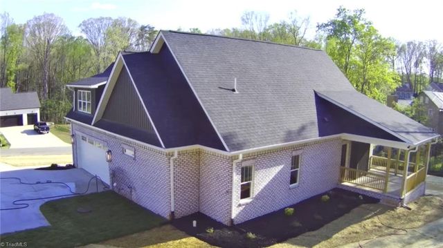 9461 White Tail Trail, Kernersville, NC 27284