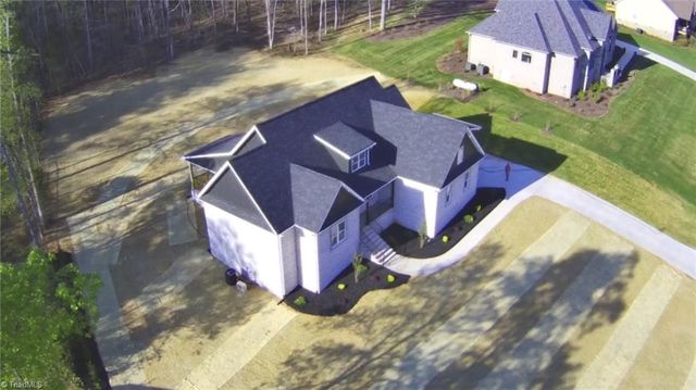 9461 White Tail Trail, Kernersville, NC 27284