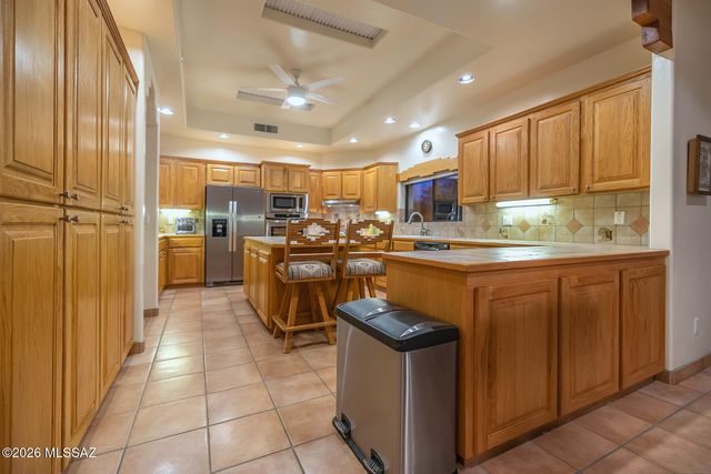 2305 N El Camino Rinconado, Tucson, AZ 85749