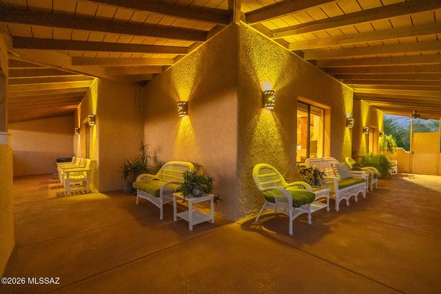 2305 N El Camino Rinconado, Tucson, AZ 85749