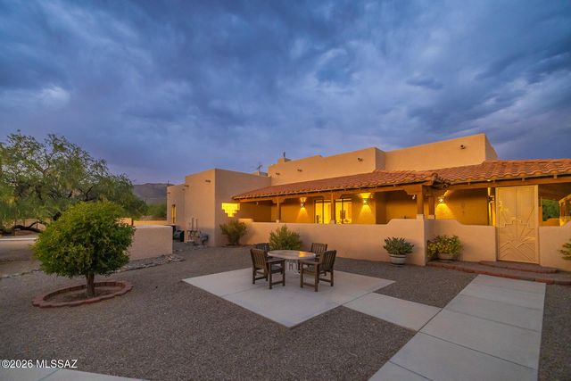 2305 N El Camino Rinconado, Tucson, AZ 85749
