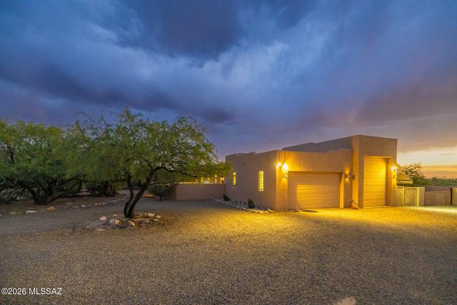 2305 N El Camino Rinconado, Tucson, AZ 85749