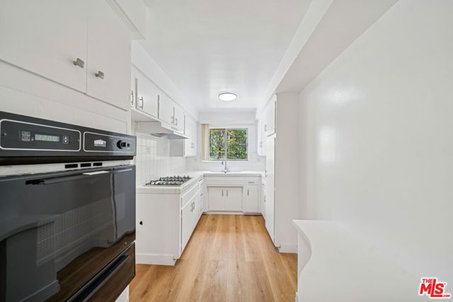 842 Westbourne Drive 8, West Hollywood, CA 90069