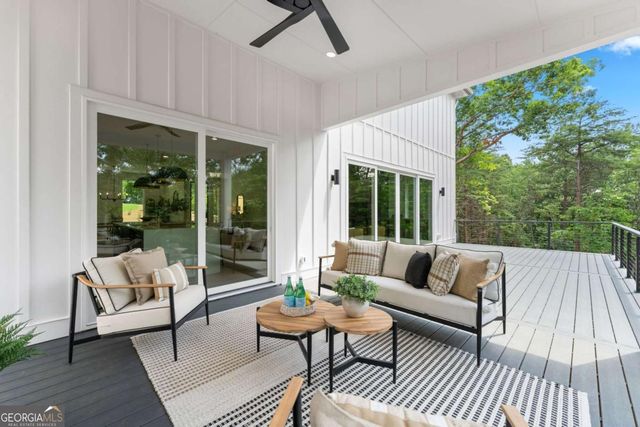 7048 Nichols Cove Drive, Dawsonville, GA 30534