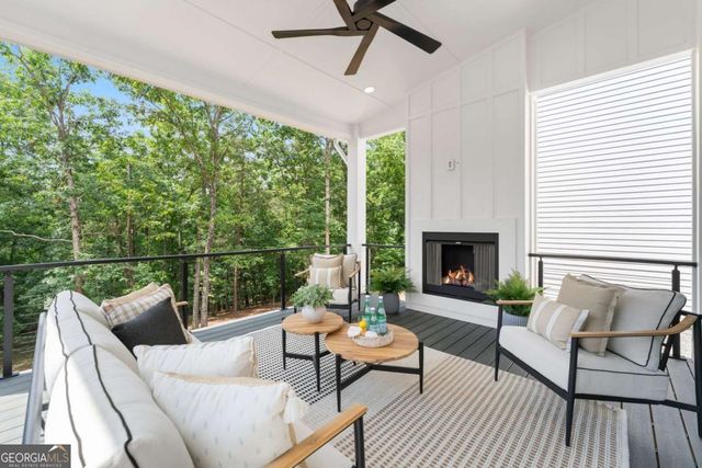 7048 Nichols Cove Drive, Dawsonville, GA 30534