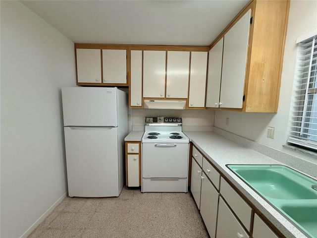 135 W MINNESOTA AVENUE 8, Deland, FL 32720