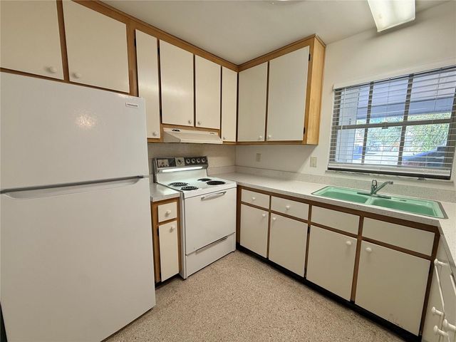 135 W MINNESOTA AVENUE 8, Deland, FL 32720