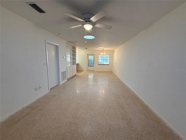 135 W MINNESOTA AVENUE 8, Deland, FL 32720