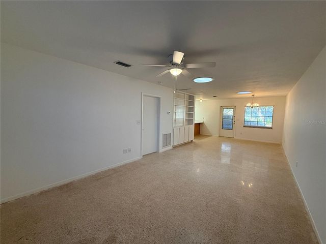 135 W MINNESOTA AVENUE 8, Deland, FL 32720