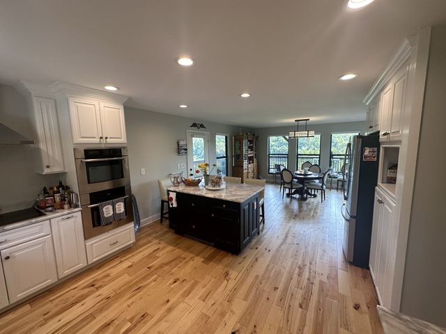 950 Sauger Dr, Charlotte, TN 37036