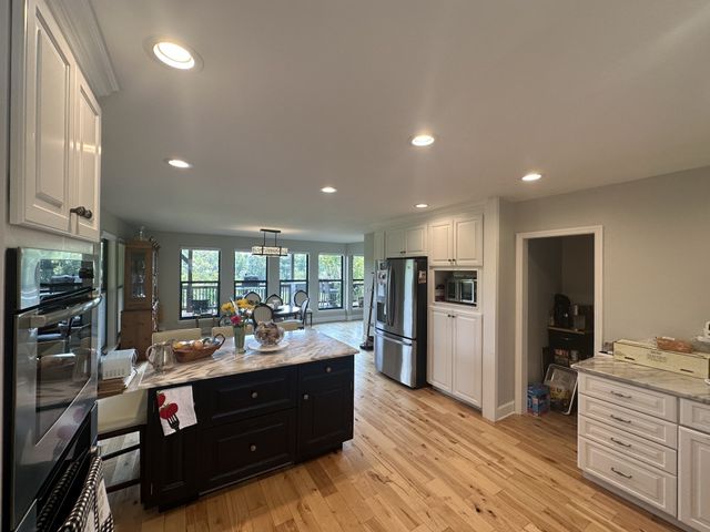 950 Sauger Dr, Charlotte, TN 37036